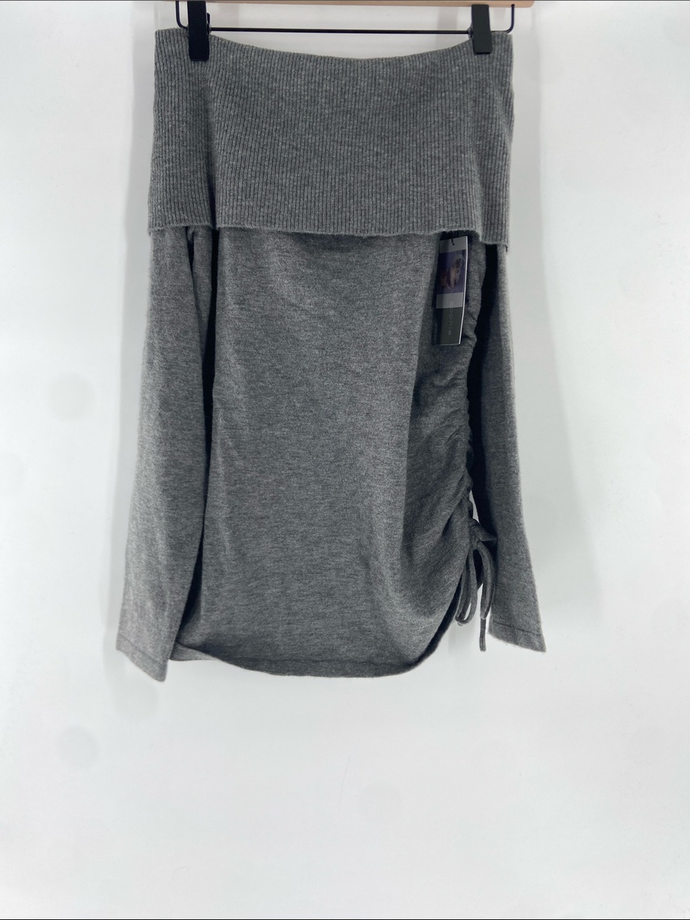 lola & sophie Gray off the Shoulder Sweater Size S NWT